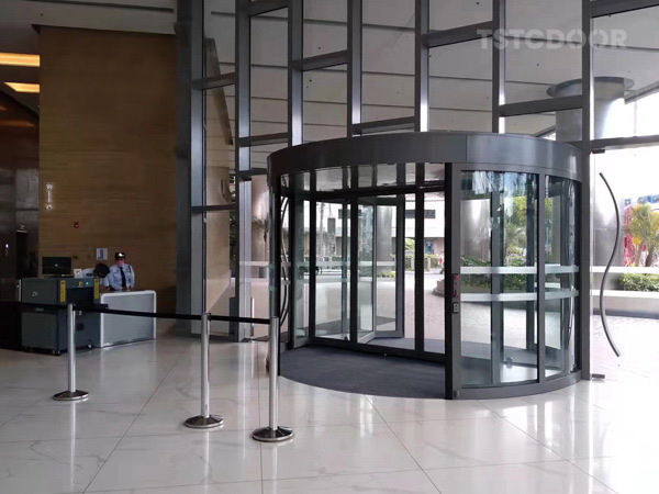 TSTC 2 wing revolving door in Manila-pic2