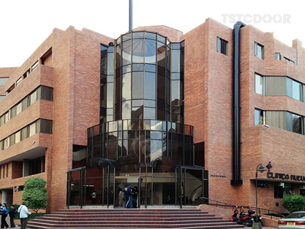 Clinica Nueva in South America - Hospital Hermetic Door-1