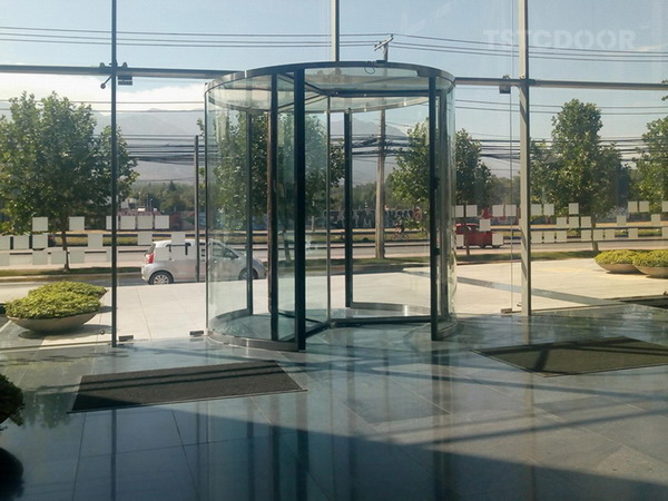 GILDEMEISTER Santiago-TSTC All Glass Revolving Door-pic2