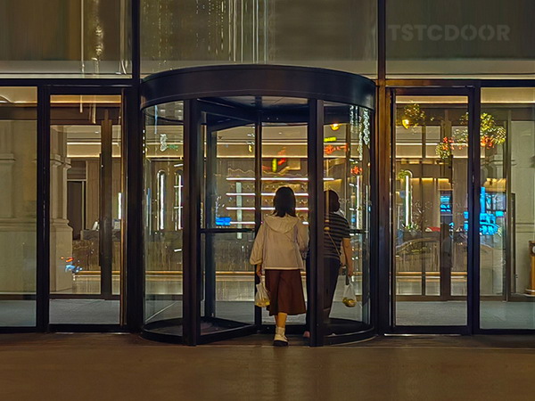 3 wing revolving door-TMR300-hotel in Asia-2508-2